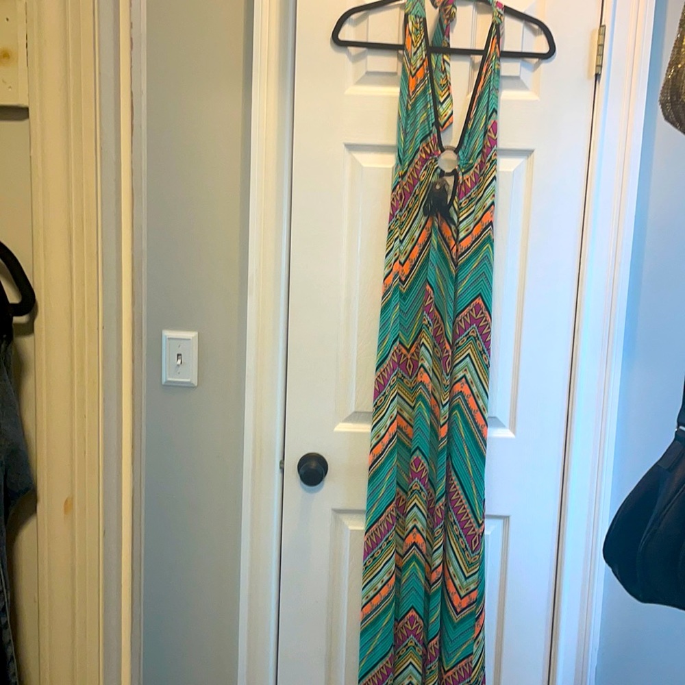 Colorful stretchy Maxi dress with feather detail